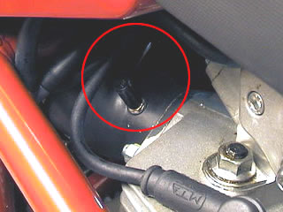 Scottoiler Ducati Multistrada toma de vacio