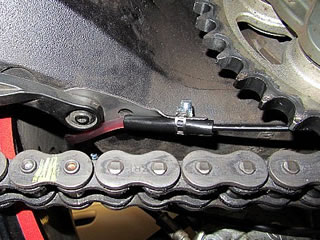 Ducati Multistrada 1200 2014 - Scottoiler instalación - inyecotr cara interior 1