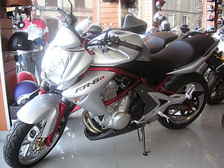 Kawasaki Er-6